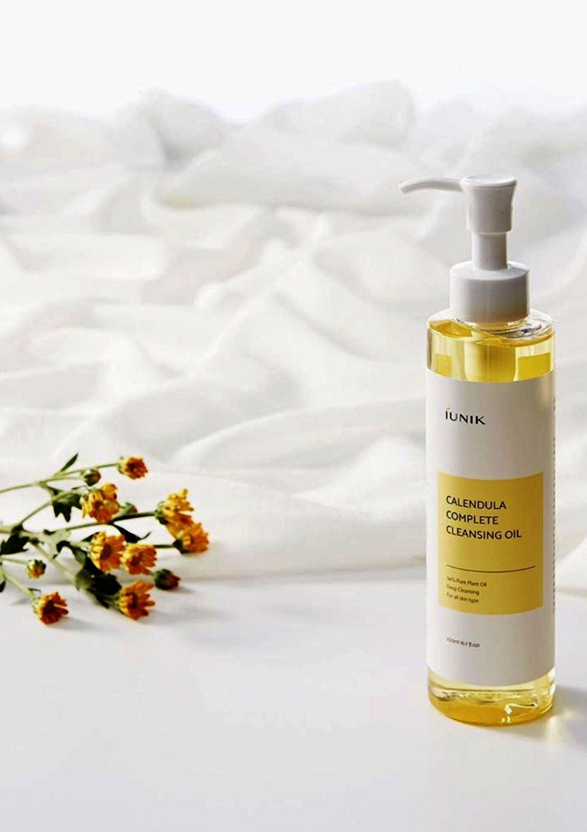 iUNIK Calendula Complete Cleansing Oil 200ml (CLEANSERS)