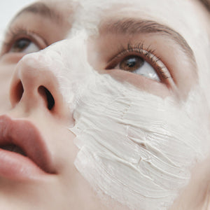 ilso Clean Mud Cream product texture