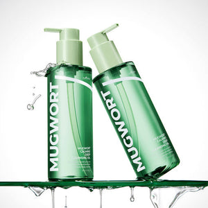 Isntree Mugwort Calming Deep Cleansing Oil product texture