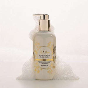 d'Alba Scented Mood Hand Wash close-up view