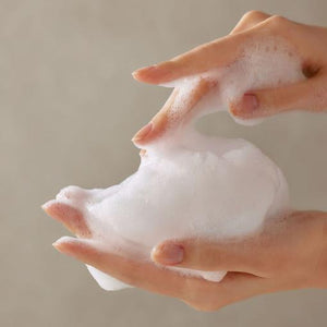 SOME BY MI AHA-BHA-PHA 30 Days Miracle Acne Body Cleanser close-up view