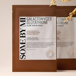 SOME BY MI Galactomyces Glutathione Glow Serum Mask (22g x 10ea) product texture