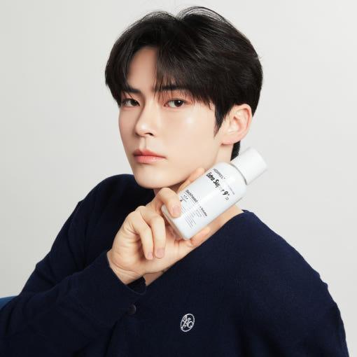 MEDIPEEL Extra Super 9 Plus Blackhead Solution 250ml (Cleanser)