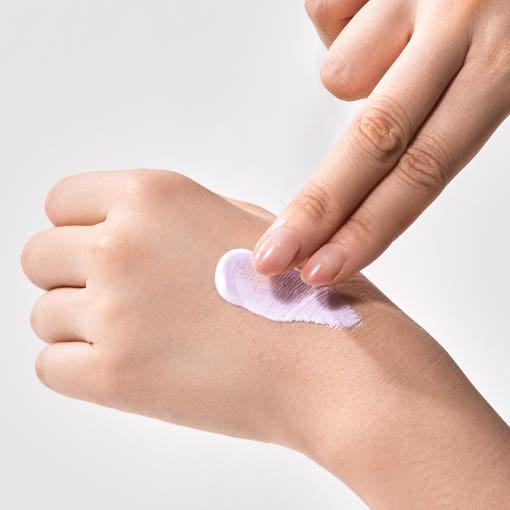 MEDIPEEL Hyaluronic Acid Layer Mooltox Mild Tone Up Sun Cream SPF 50+PA++++ 50g 50 g