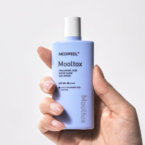 MEDIPEEL Hyaluronic Acid Mooltox Water Glow Sun Serum SPF 50+PA++++ product texture