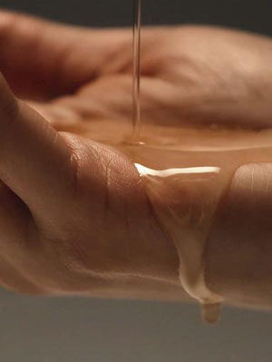 AROMATICA Mellowness Magnolia & Sandalwood Body Oil how to use