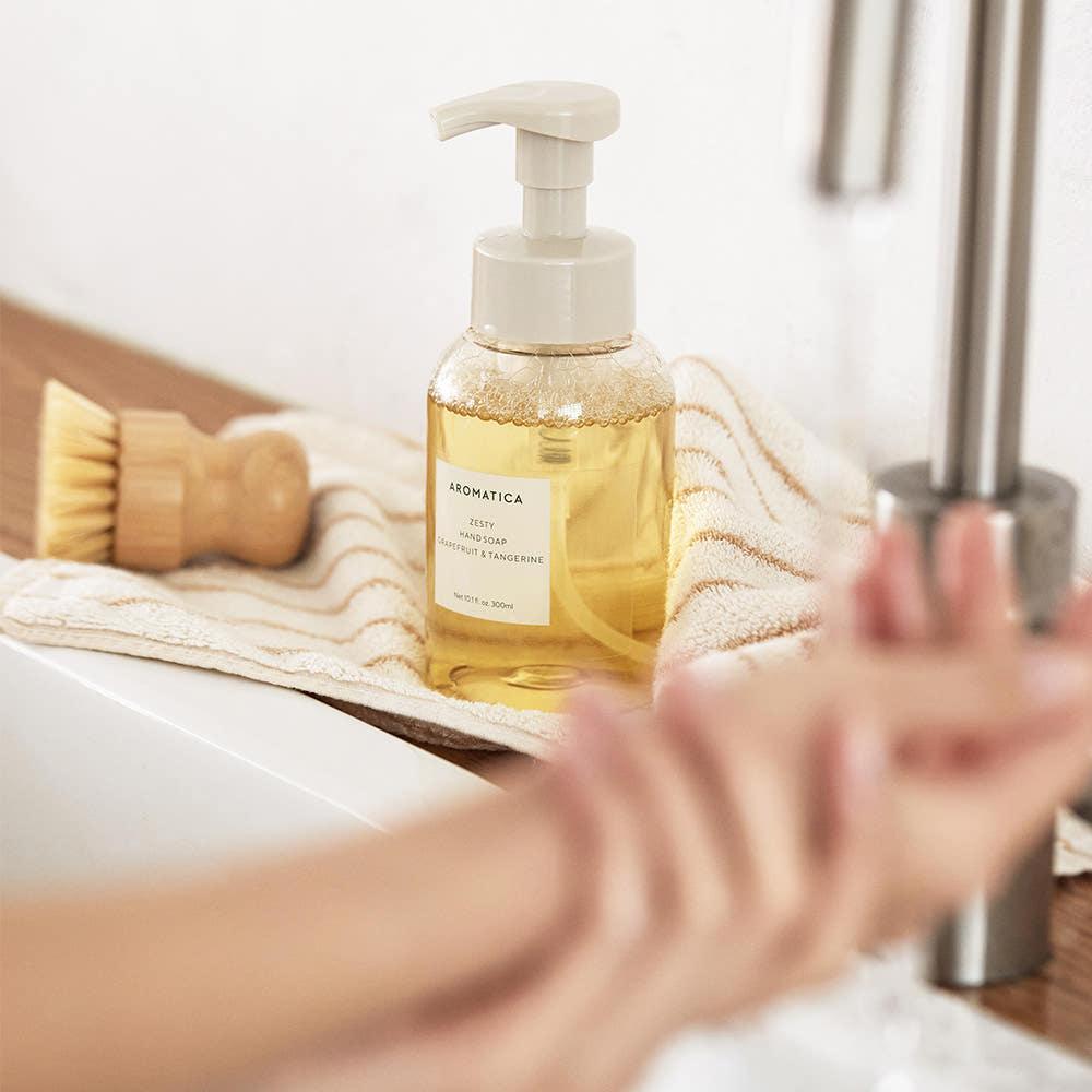 AROMATICA Zesty Hand Soap Grapefruit & Tangerine 300ml (Hand Wash)