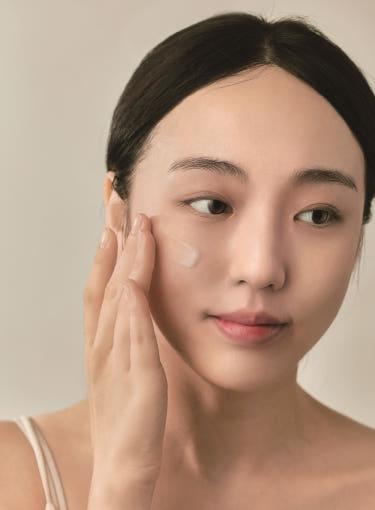 Beauty of Joseon Light On Serum with Centella + Vitamin C – Glow Boost in Every Drop