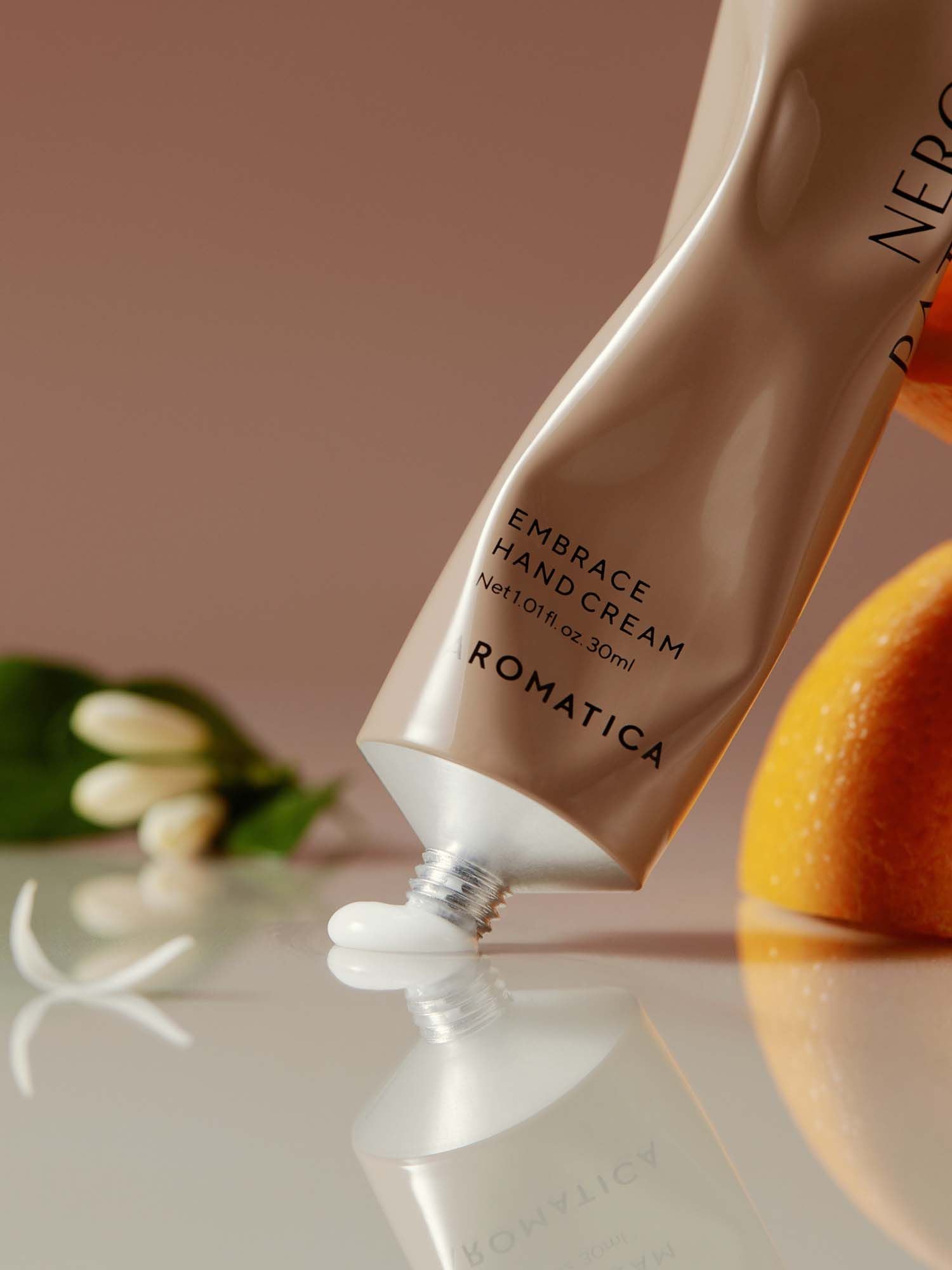 AROMATICA EMBRACE ハンドクリーム ネロリ＆パチョリ 30ml | AROMATICA